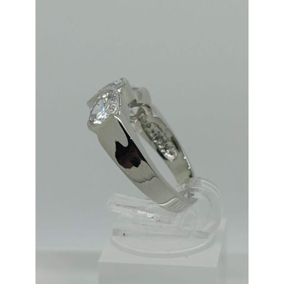 Vintage 3CT 3-Stone Simulated Diamond CZ Engagement Wedding Band Ring Size 10 - Picture 9 of 9